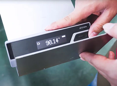 झुकने कोण माप में प्रेस ब्रेक के अनुप्रयोग