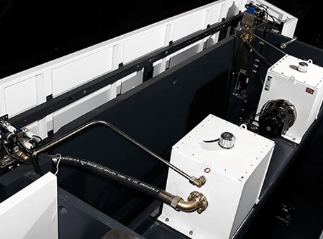 हाइब्रिड सर्वो इको फंक्शन में प्रेस ब्रेक के अनुप्रयोग