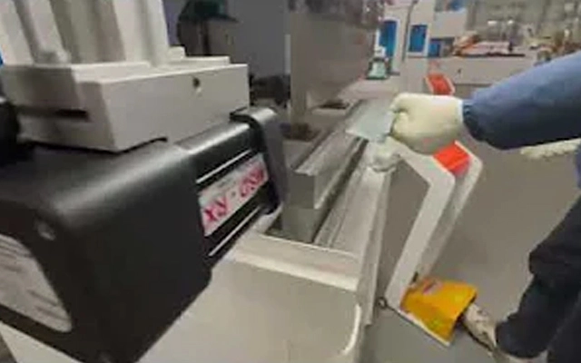 लैंगई इलेक्ट्रिक प्रेस ब्रेक उच्च दक्षता और उच्च परिशुद्धता